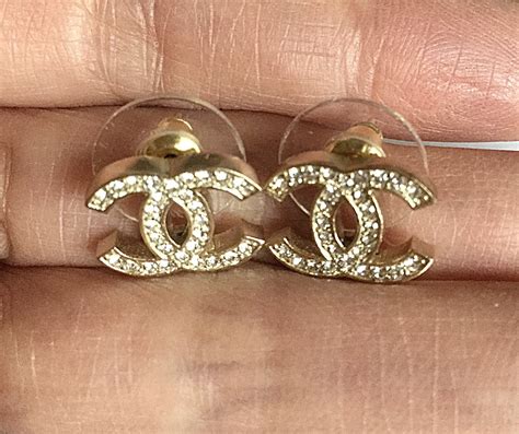 classic cc chanel earrings